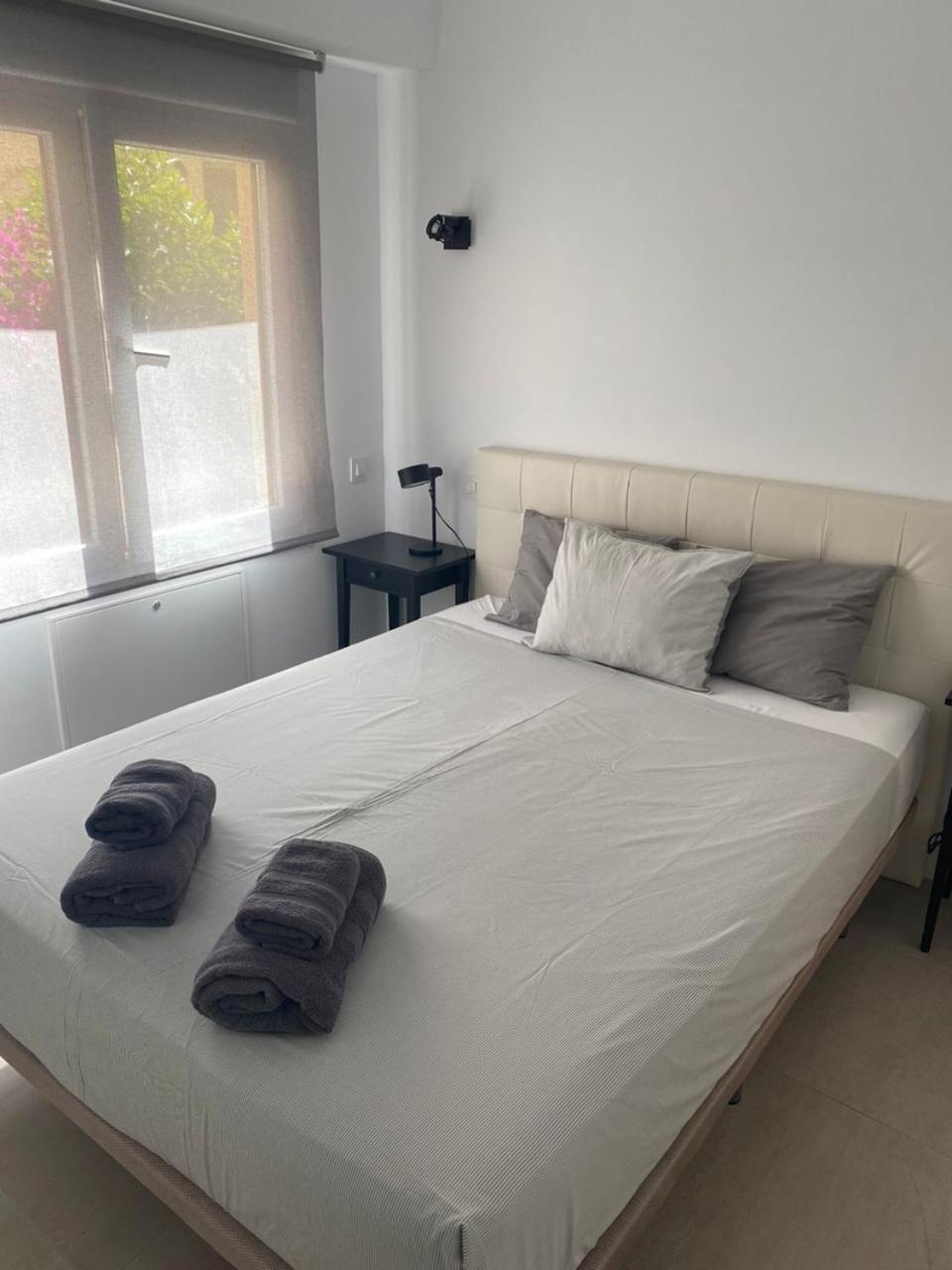 Ferienwohnung Apartamento En Toledo Bagu Exterior foto